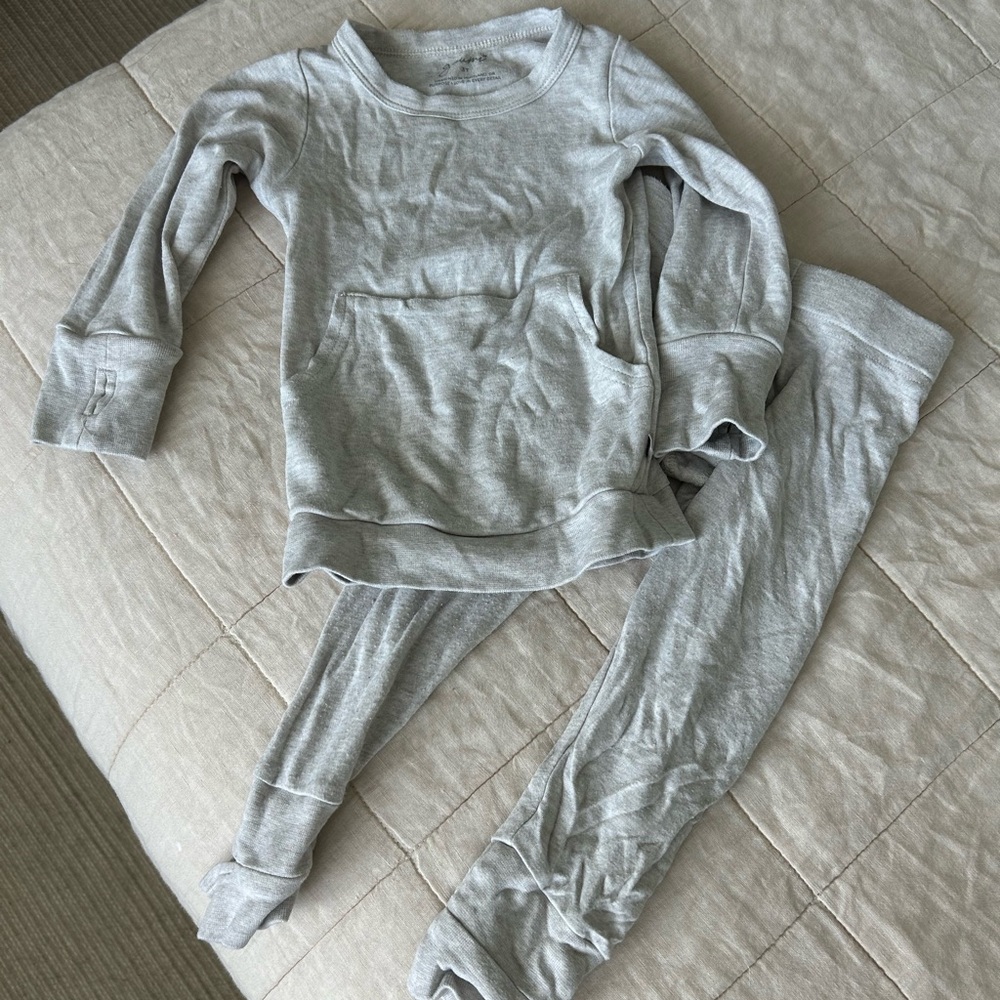 Goumi kids pajama set